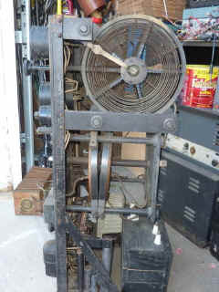 se-L-xmtr-1703-03.jpg (84950 bytes)